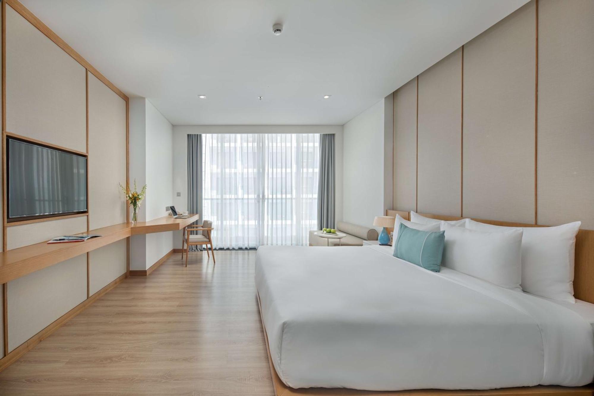 Tms Hotel Da Nang Beach Exterior photo Deluxe Room