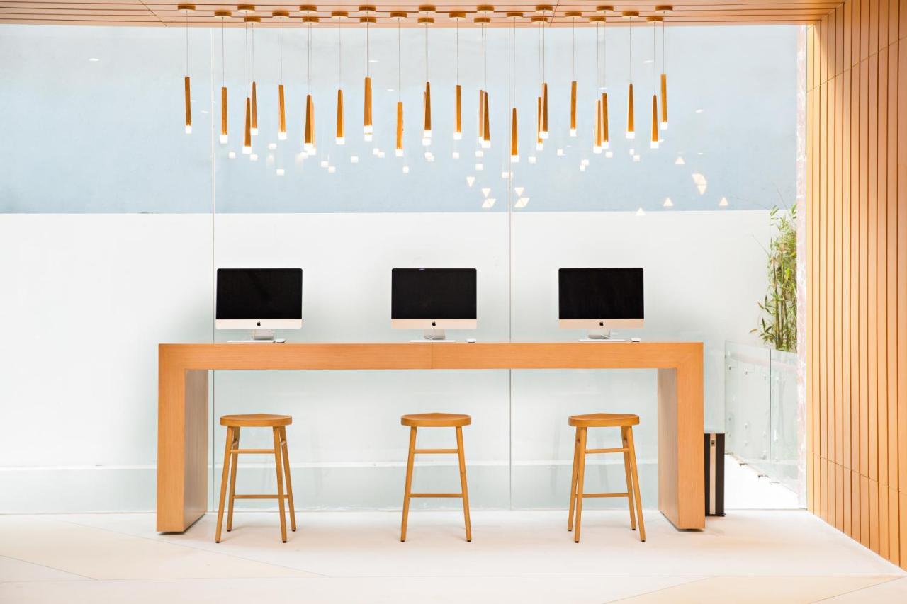 Tms Hotel Da Nang Beach Exterior photo The Genius Bar at the Apple Store in Boston