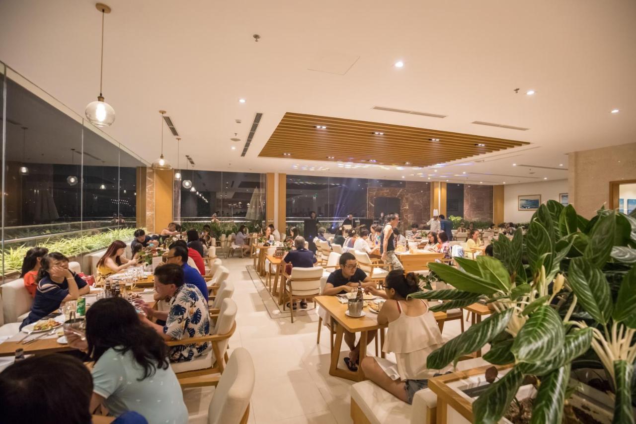 Tms Hotel Da Nang Beach Exterior photo A restaurant in Vietnam